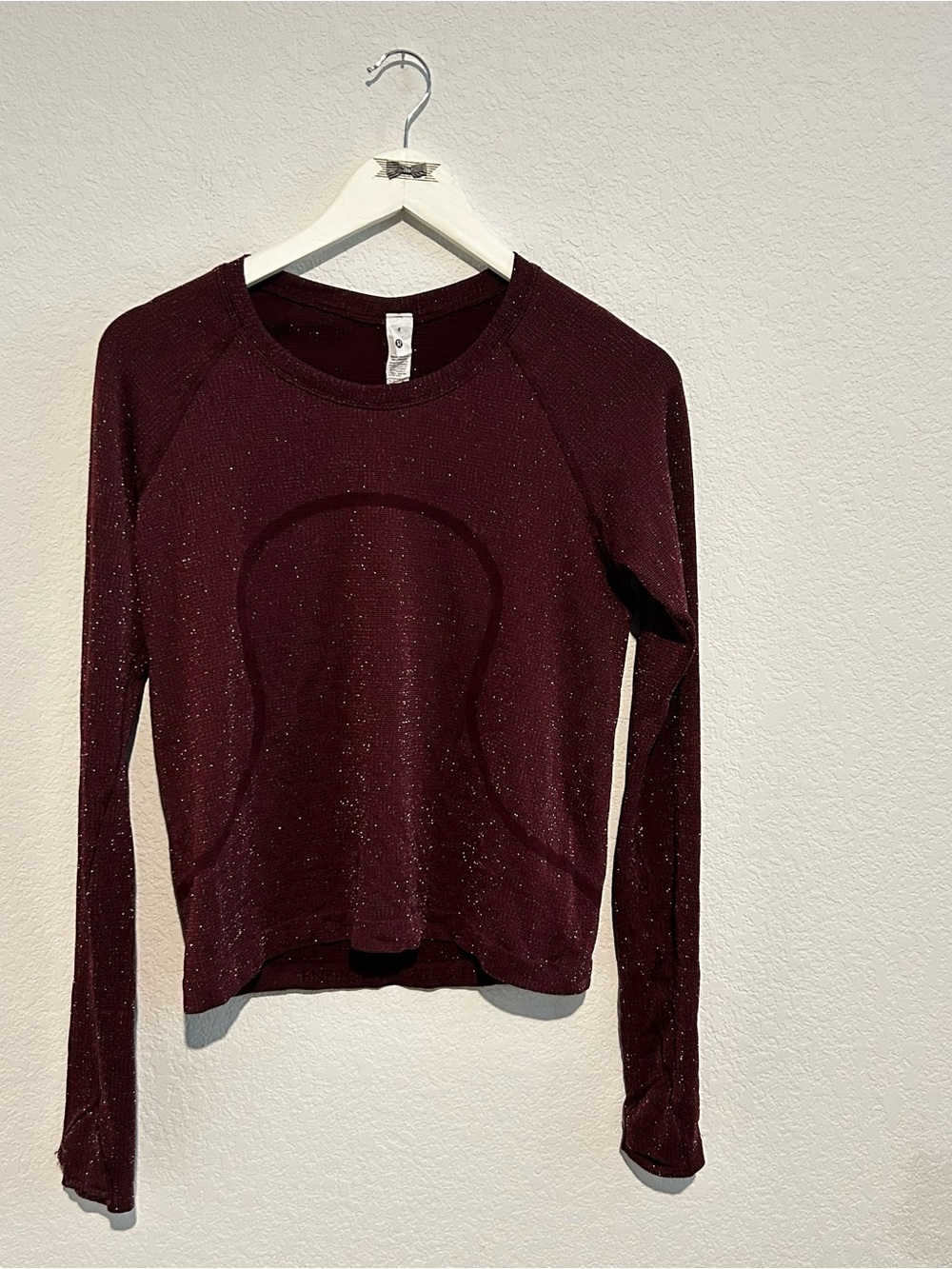Lululemon Swiftly Tech Sparkle Shirt 8 Garnet Berry Red Long Sleeve Waist Top
